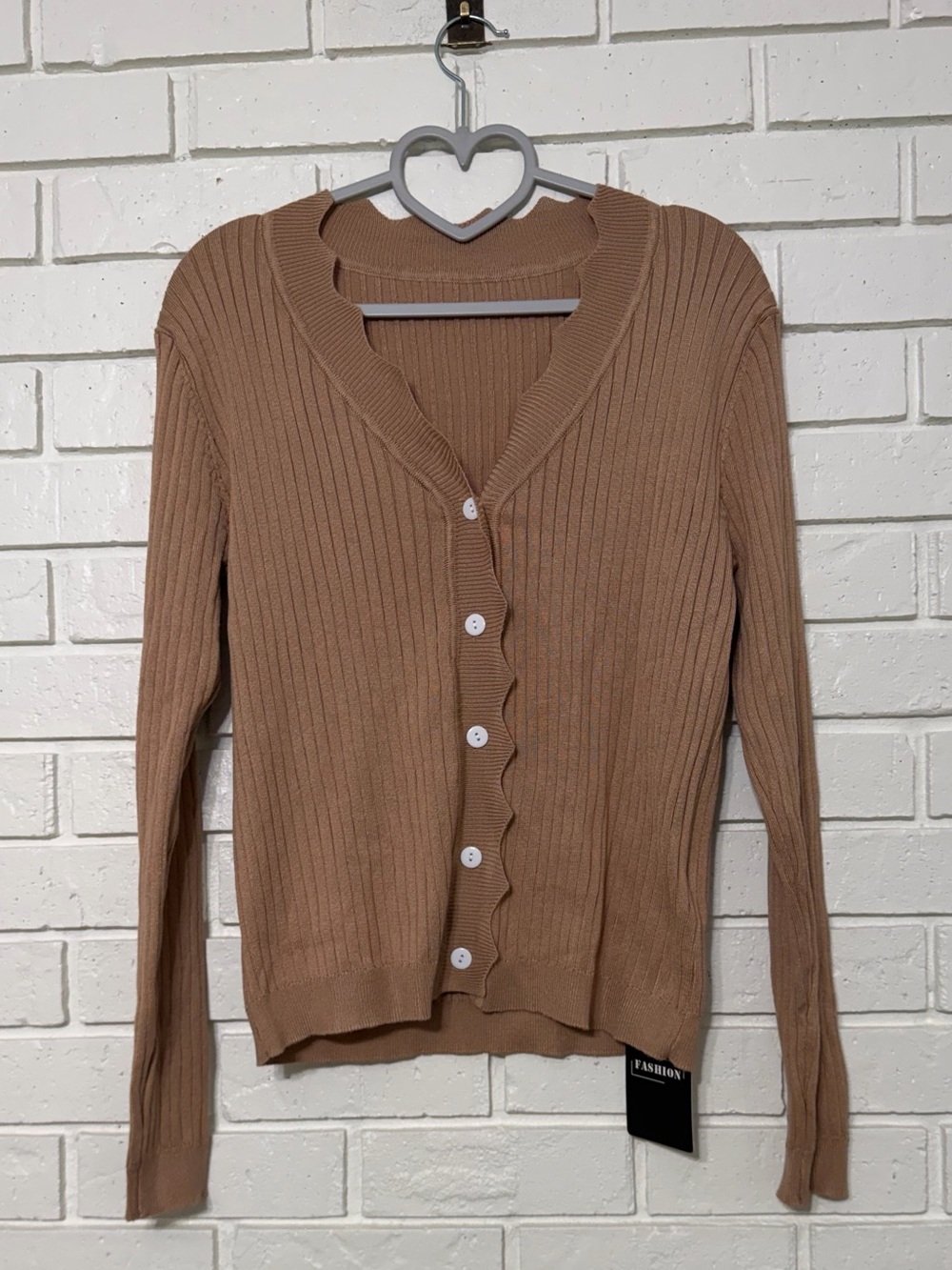 NWT Beige Ribbed Button Front Cardigan Sweater Medium Scalloped Trim